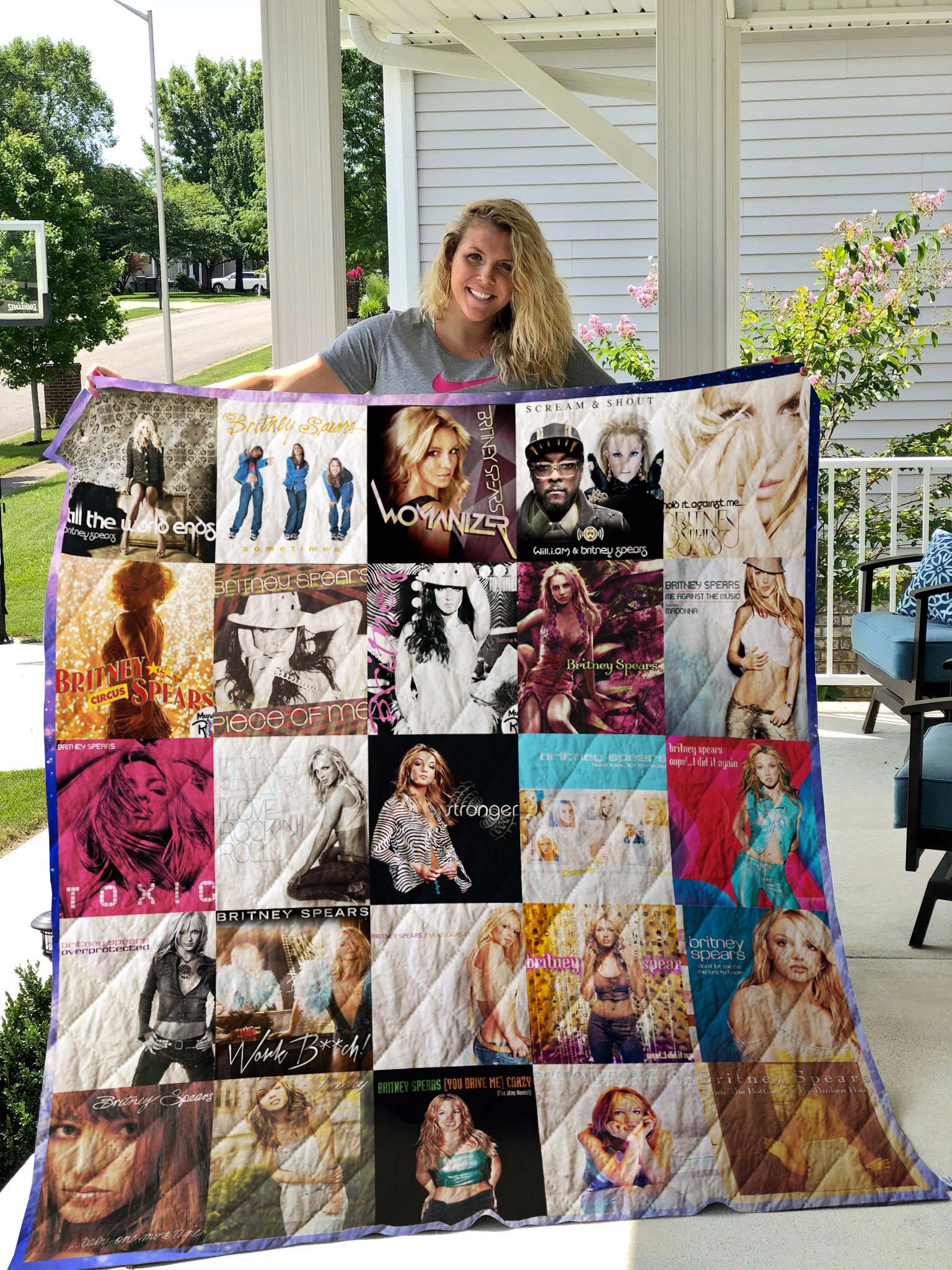 Britney Spears Singles Quilt Blanket - Featured Quilts