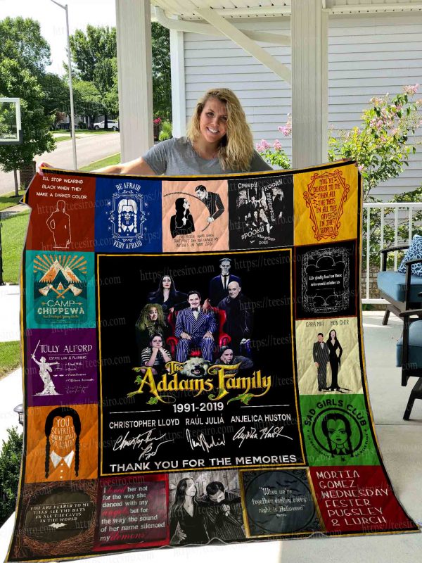 The Addams Family Quilt Blanket 01