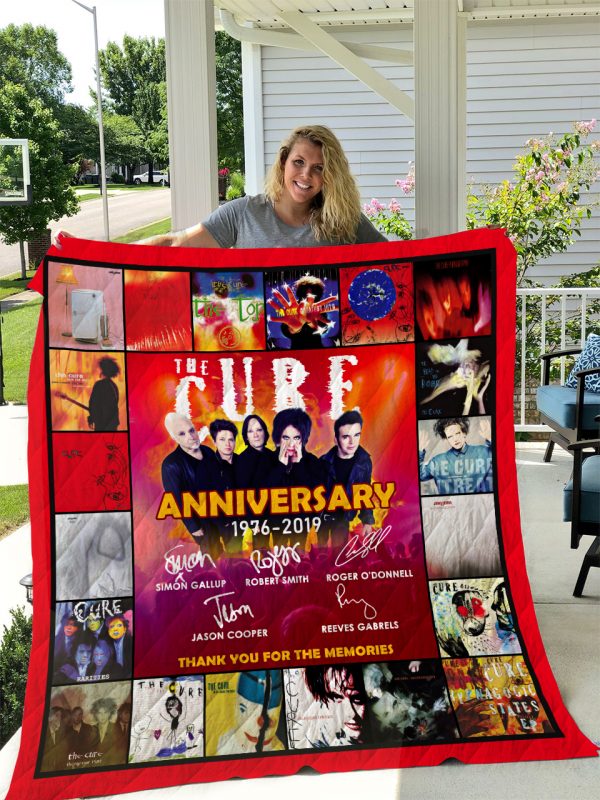 The Cure Quilt Blanket I1d2