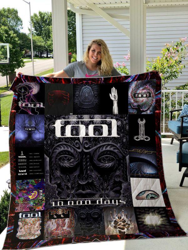 Tool Band Style 4 Quilt Blanket